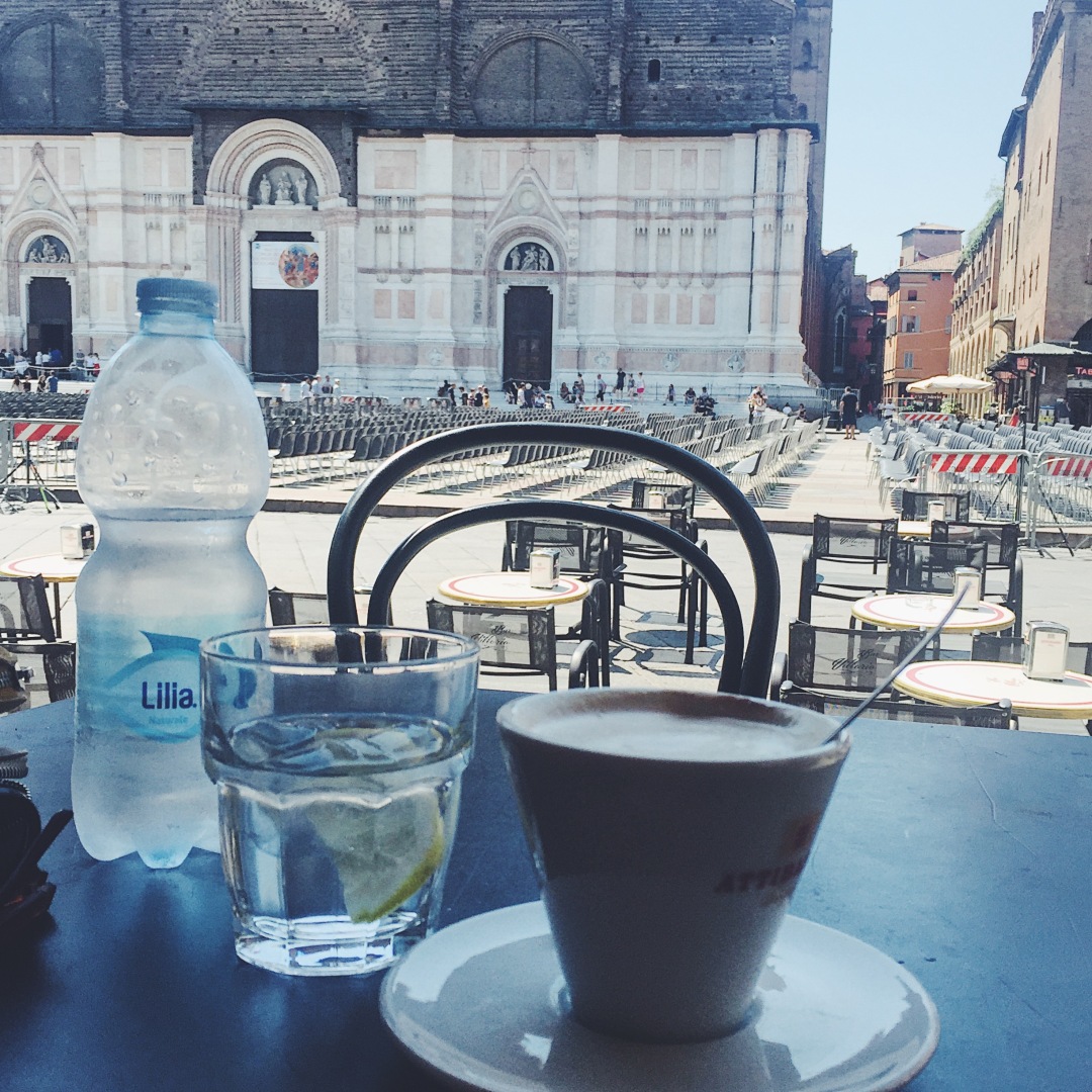 Caffe Vittorio Emanuele Piazza Maggiore