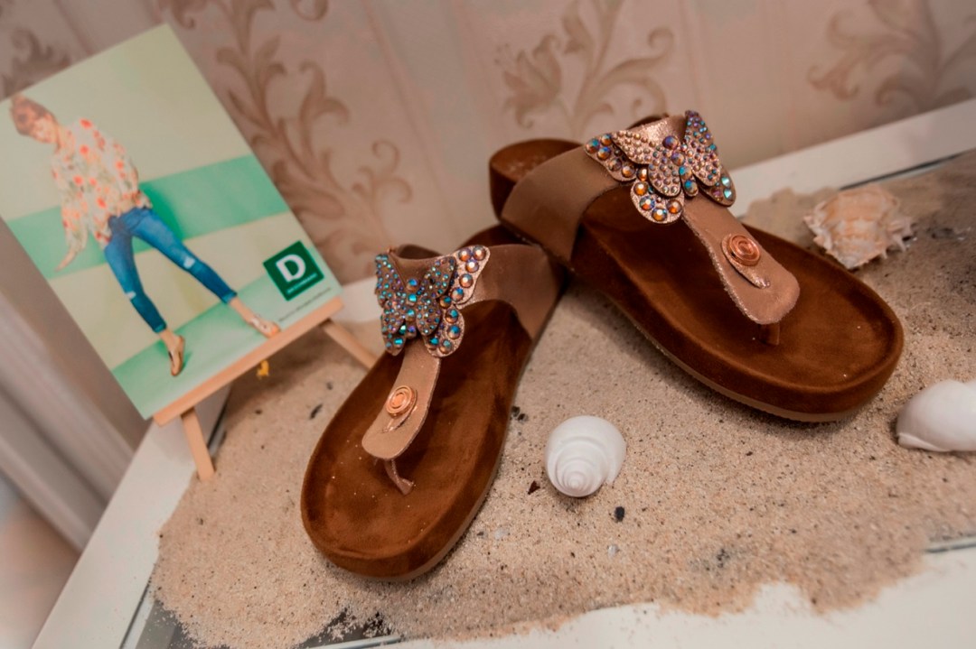 Обувки лято 2018 Deichmann - чехли и сандали