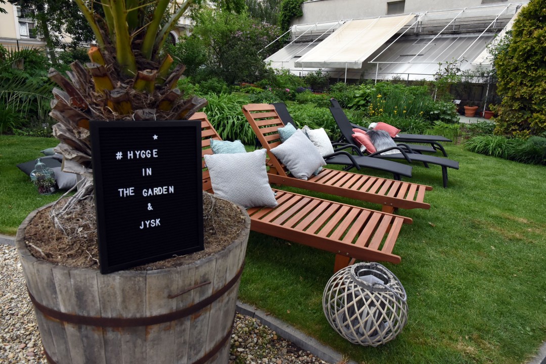 JYSK Bulgaria hygge in the garden