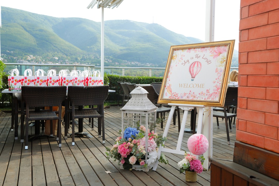 Avon Luck Limitless perfume sky is the limit