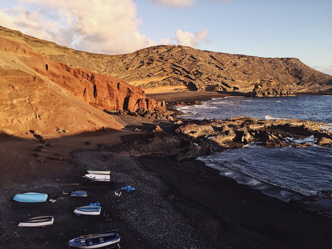 Best spot for sunset in Lanzarote - El Golfo, Yaiza