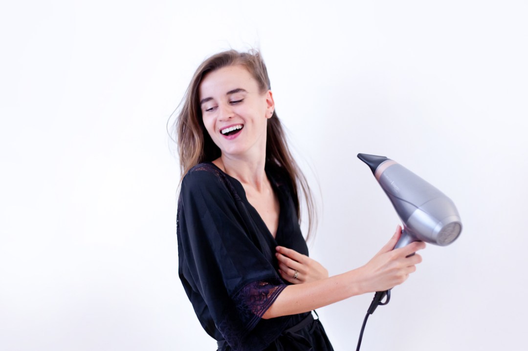 Remington Bulgaria Keratin Protect Hairdryer 2200 AC8820