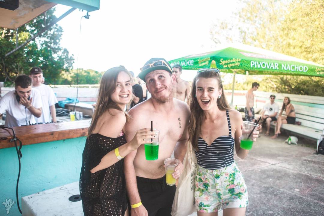 бар Родерик Варвара