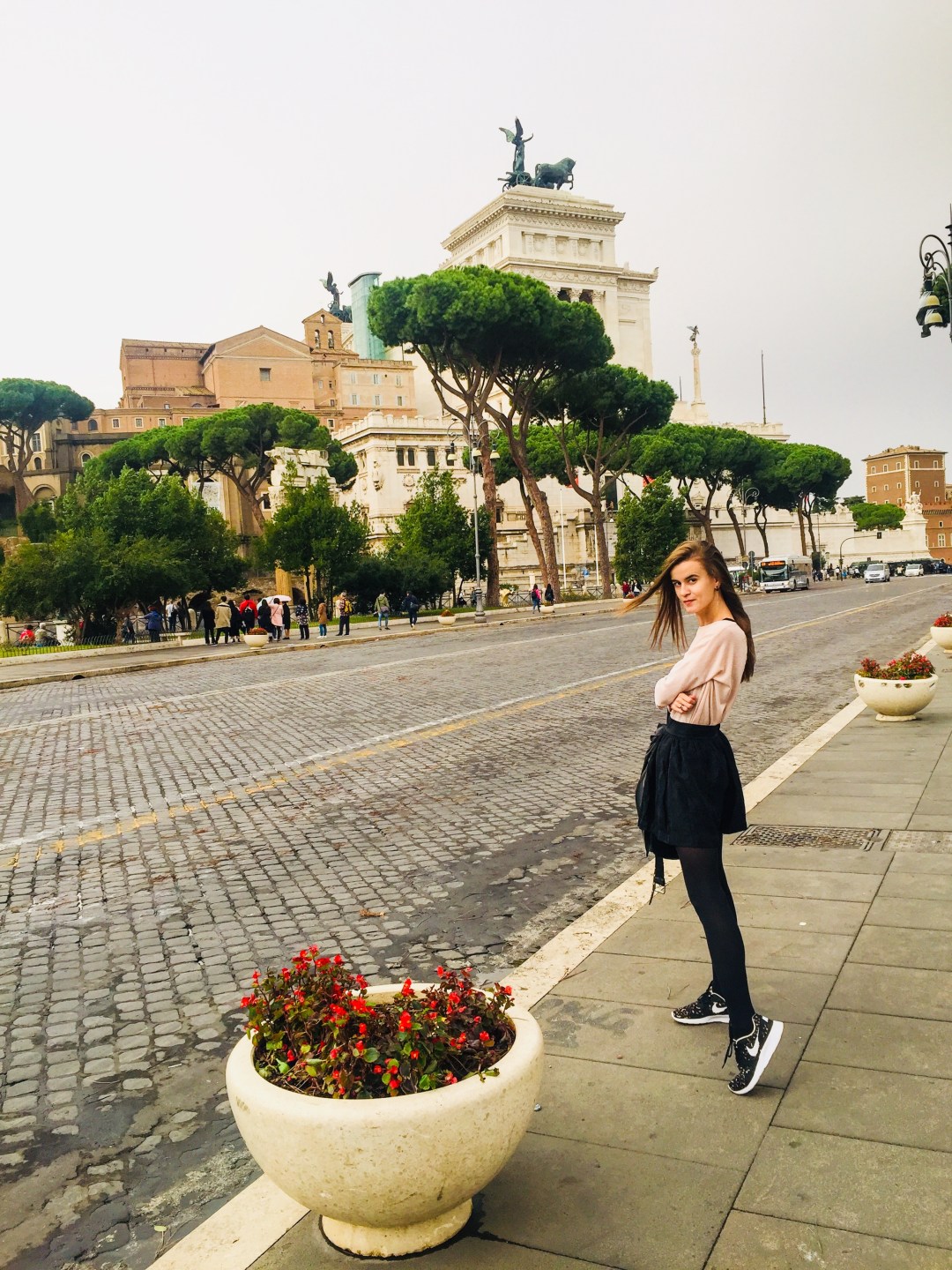 Vittorio Emmanuelle Altare della Patria - pedestrian zone in Rome