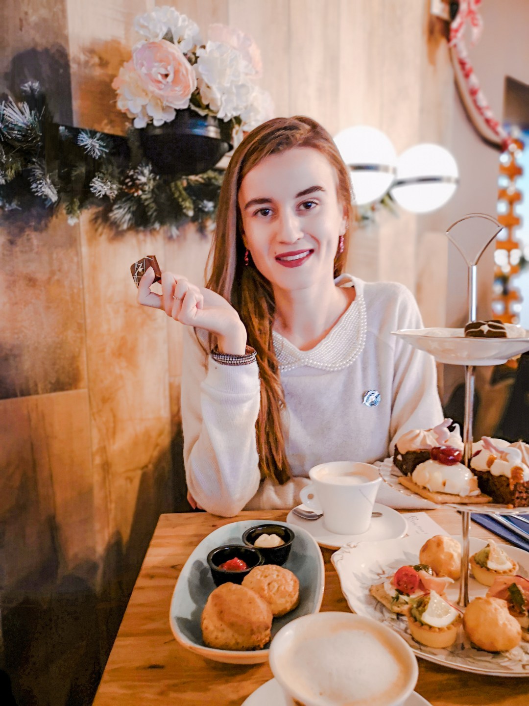 Best places for Saturday brunch in Sofia Bulgaria - Kinky Potion Portion - Wonderland Desserts and Cocktails 