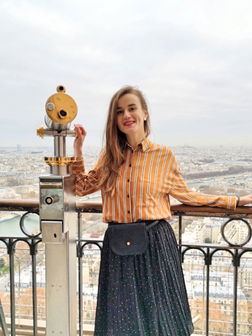 French fashion bloggers - Eiffel Tower in Paris