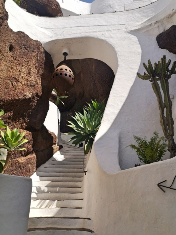 Жул Верн Тайнственият остров филм