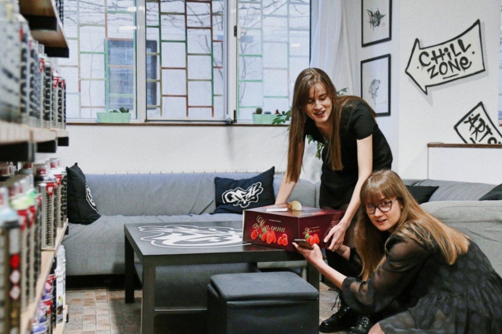 сестри блогъри Лилия и Натали Дакова