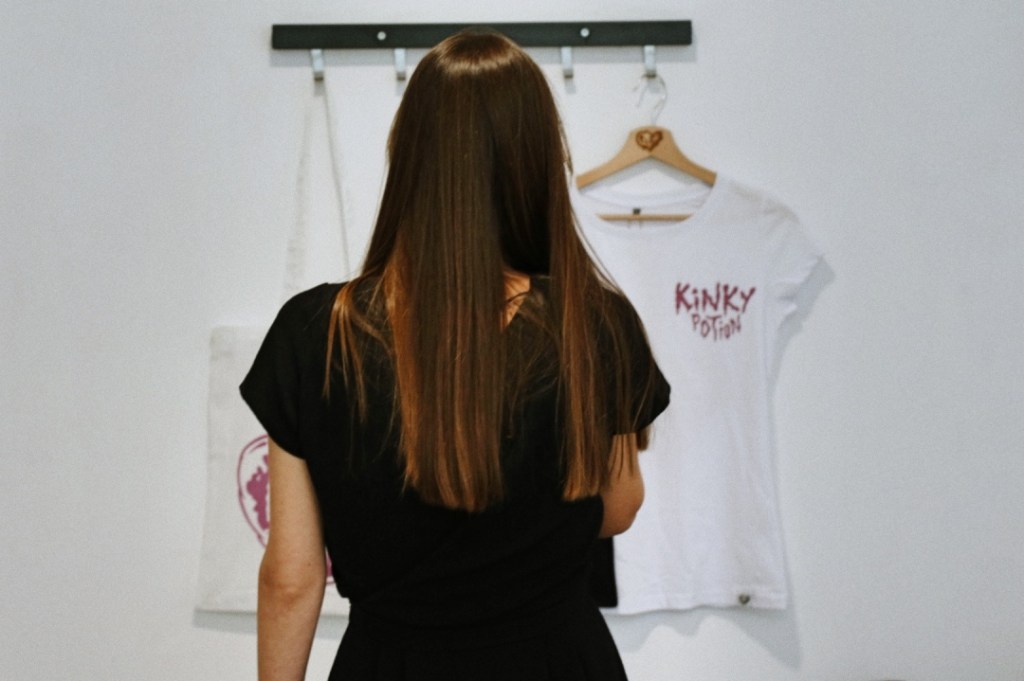 izlojba 0511 clothing