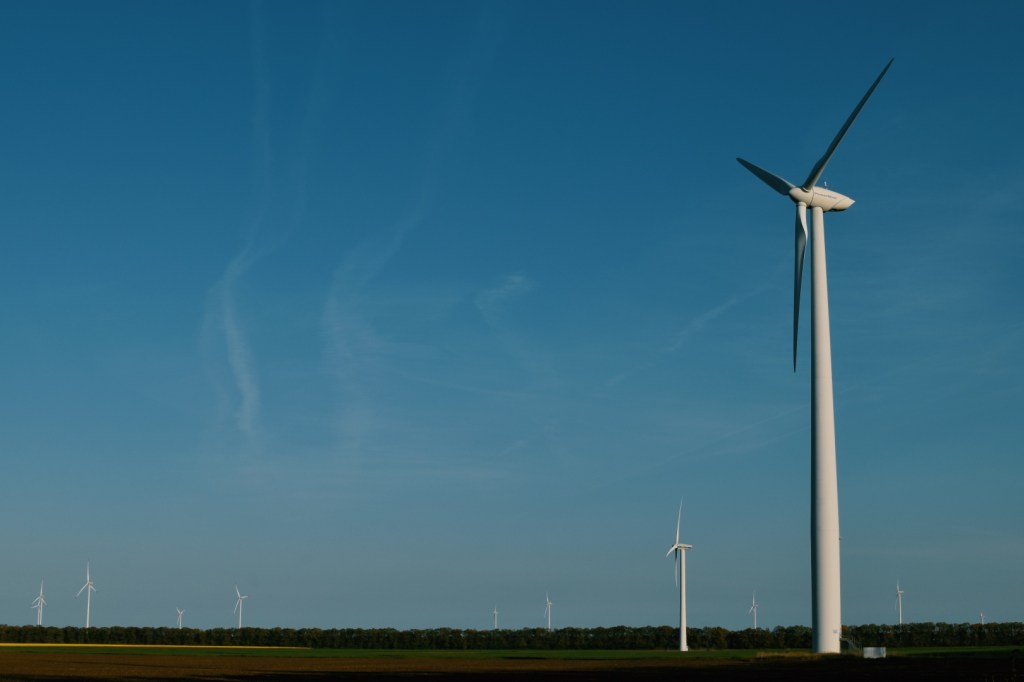 кой е най-големият вятърен парк северна българия