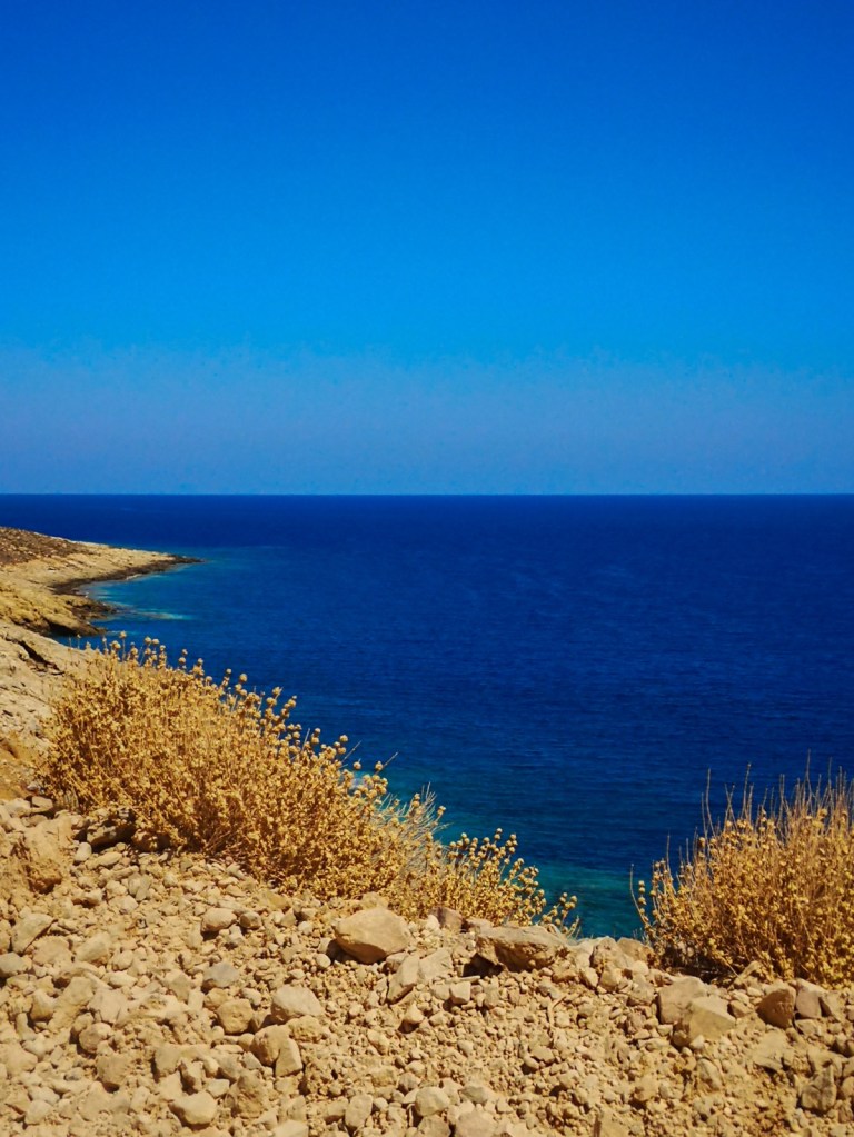 каране на кола в Крит